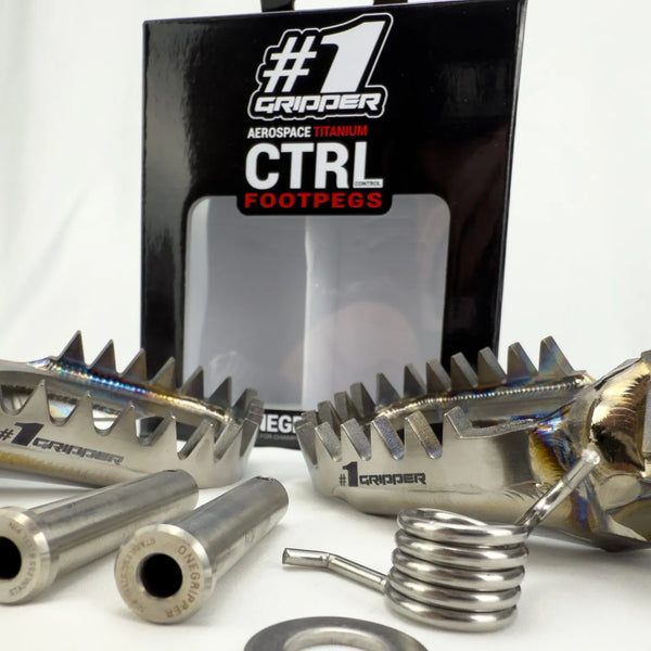 Onegripper 钛合金脚踏 KTM 250 EXC/300 EXC/350 EXC-F/450 EXC-F Husqvarna TE 250/TE 300 23-26