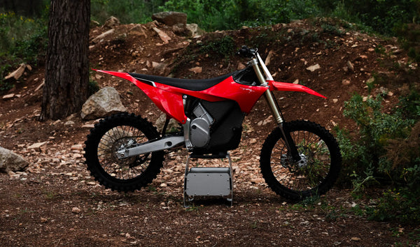 Stark Future Varg 电动越野车 标准马力60HP - 红色